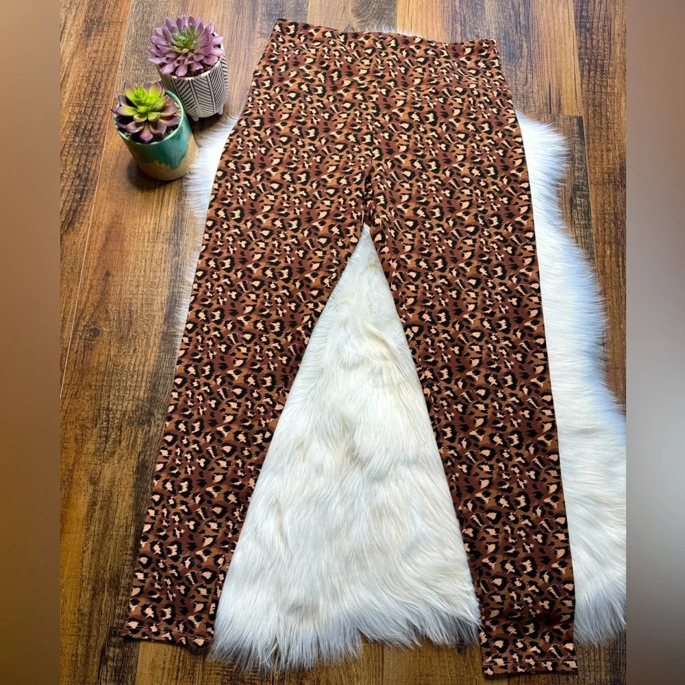 Soft Surroundings Leopard Print Leggings